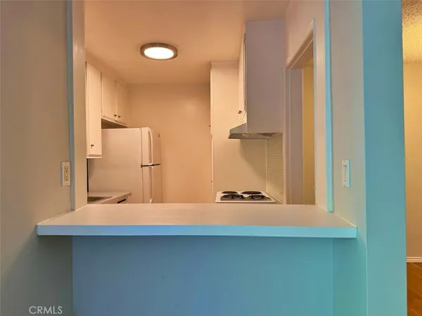 $2,580 | 5625 North Sumner Way, Unit 212, Culver City, CA 90230