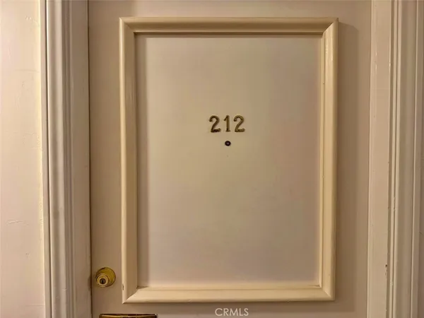 $2,580 | 5625 North Sumner Way, Unit 212, Culver City, CA 90230