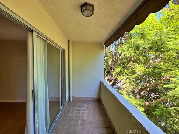 $2,580 | 5625 North Sumner Way, Unit 212, Culver City, CA 90230