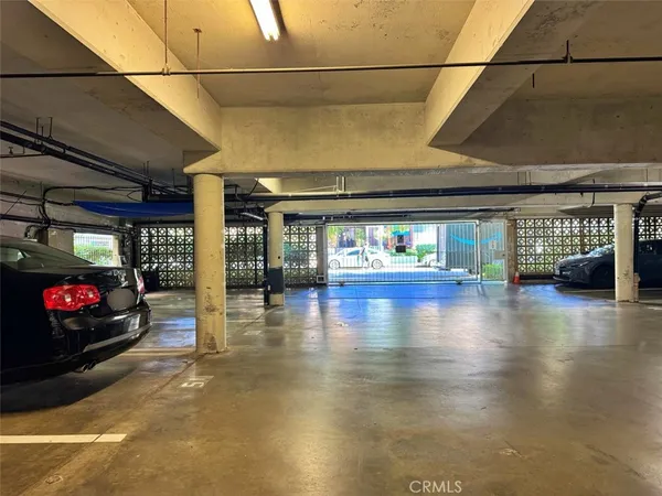 $2,580 | 5625 North Sumner Way, Unit 212, Culver City, CA 90230