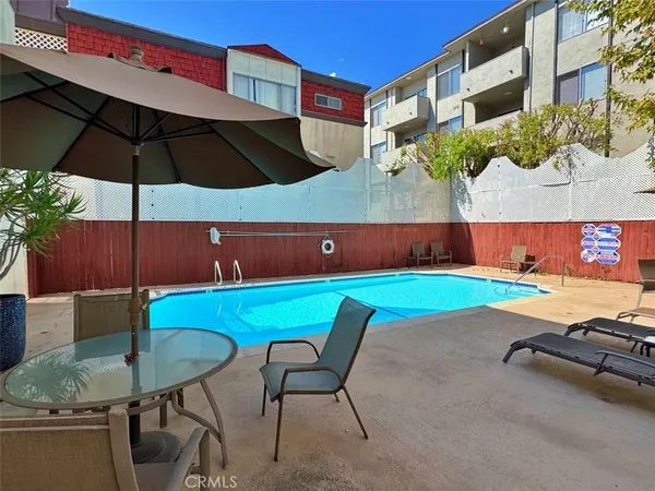 $2,580 | 5625 North Sumner Way, Unit 212, Culver City, CA 90230