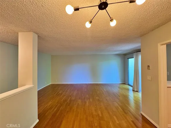 $2,580 | 5625 North Sumner Way, Unit 212, Culver City, CA 90230