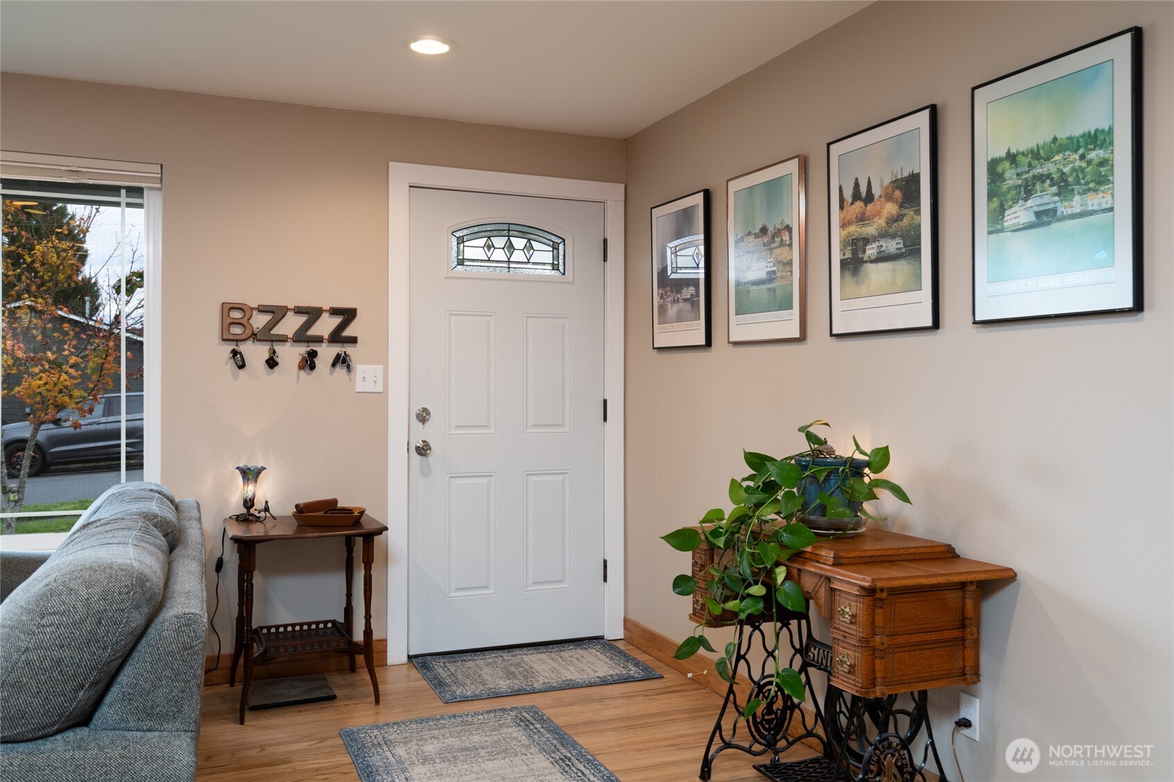 2304 E Avenue Anacortes, WA 98221 - Photo 4 of 26 a workspace with furniture and window