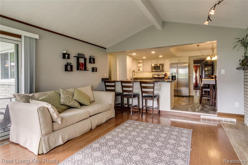 797 Redwood Court Rochester Hills, MI 48309 - Photo 15 of 40