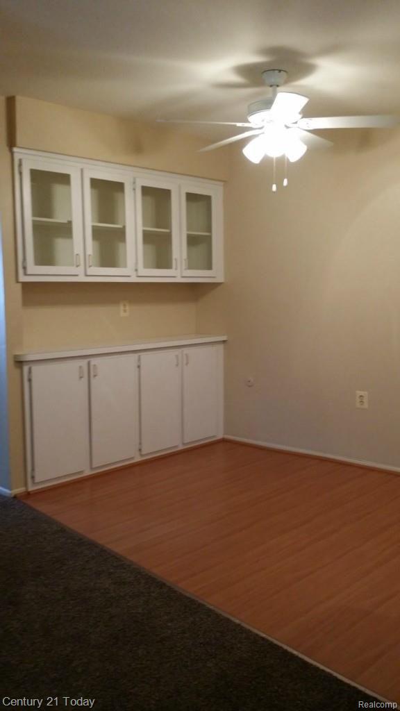 29173 Hayes Road, Unit 22 Warren, MI 48088 - Photo 2 of 21 Dining Nook w/plenty of cabinets