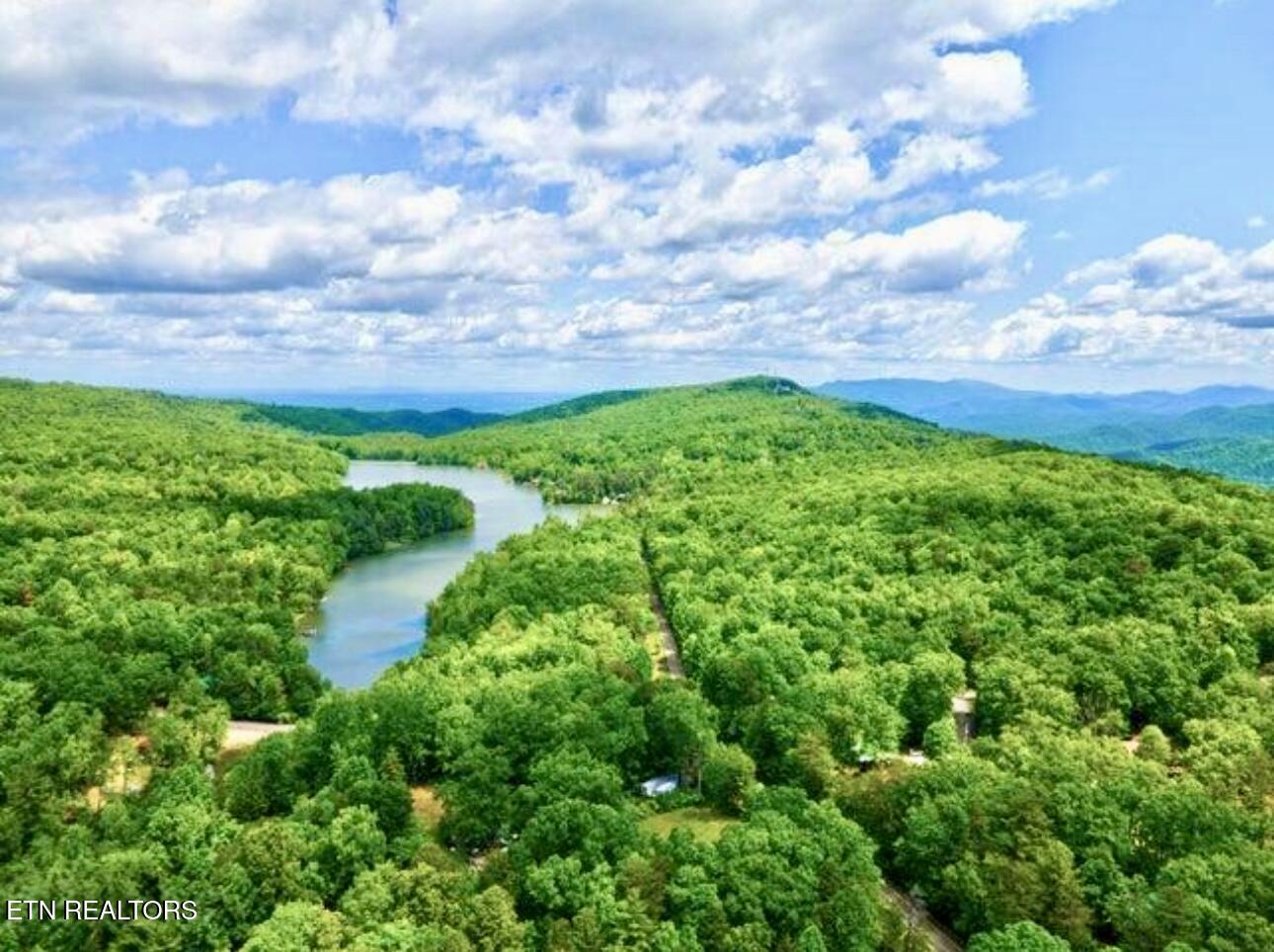 8 Bear Road Tallassee, TN 37878 - Photo 3 of 13 IMG_5394