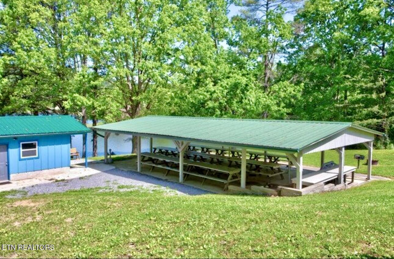 8 Bear Road Tallassee, TN 37878 - Photo 9 of 13 IMG_5400