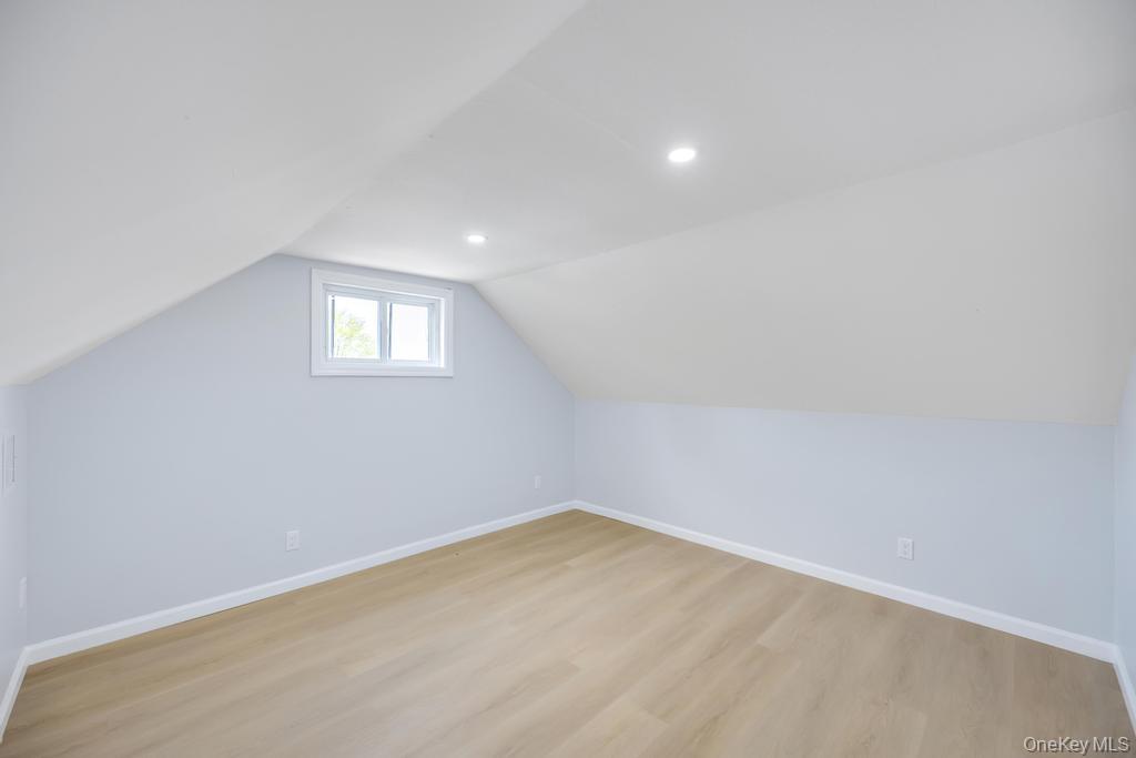 207 August Road North Babylon, NY 11703 - Photo 13 of 22