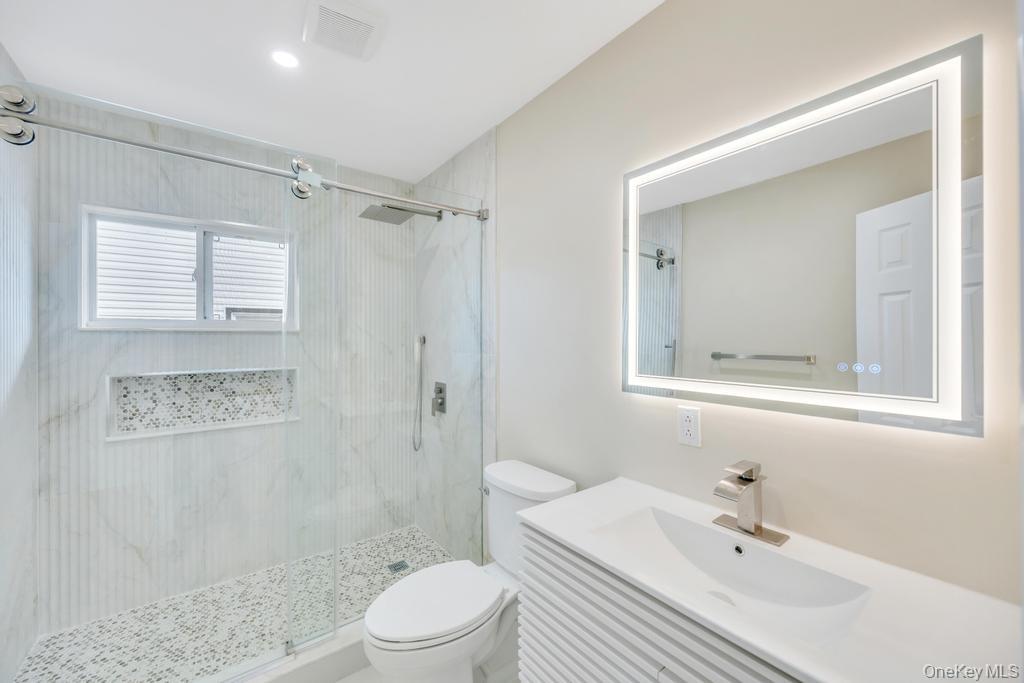 207 August Road North Babylon, NY 11703 - Photo 14 of 22