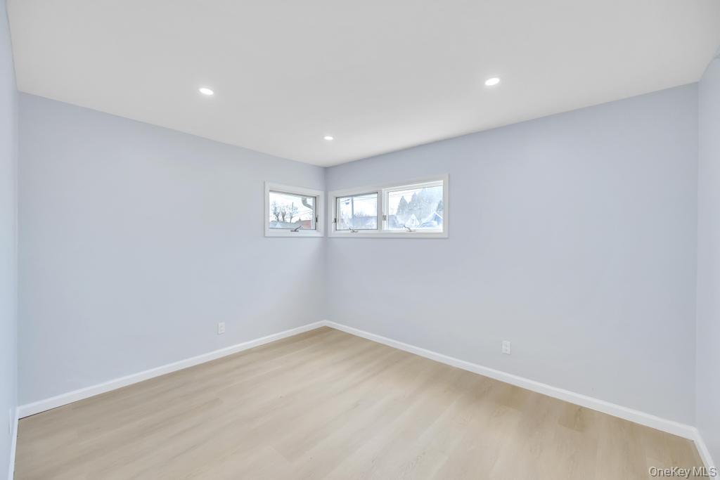 207 August Road North Babylon, NY 11703 - Photo 15 of 22