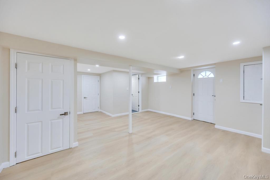 207 August Road North Babylon, NY 11703 - Photo 20 of 22