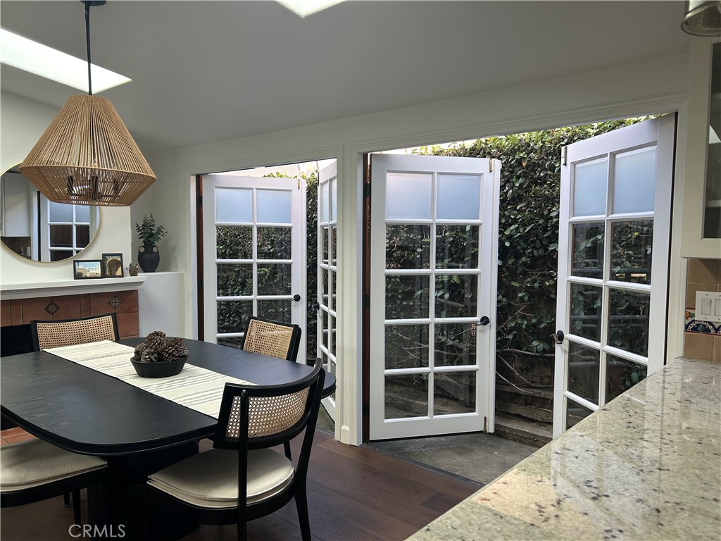 306 Avenida Monterey San Clemente, CA 92672 - Photo 14 of 41 a dining room with furniture and window