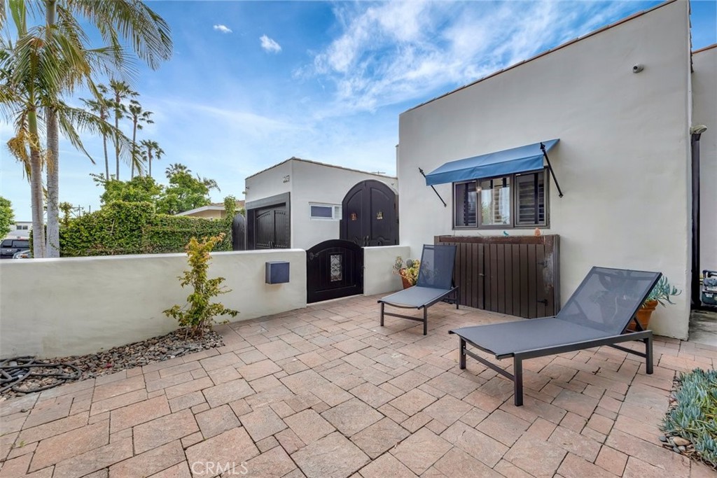 306 Avenida Monterey San Clemente, CA 92672 - Photo 5 of 41 a outdoor space view with a sitting space