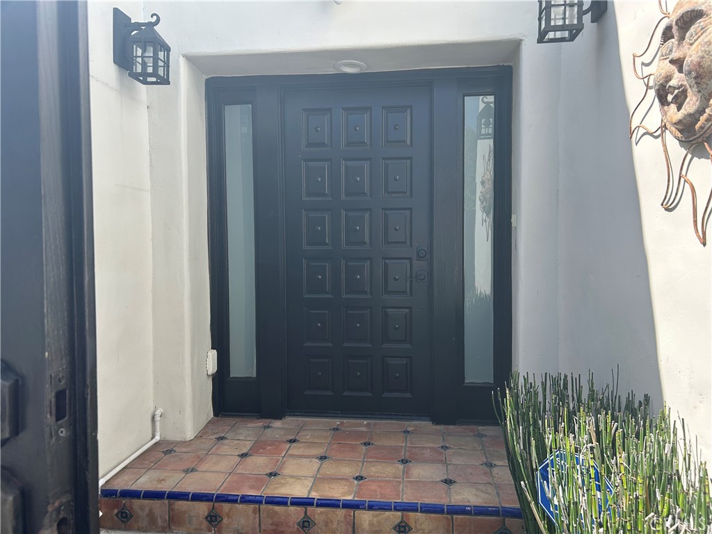 306 Avenida Monterey San Clemente, CA 92672 - Photo 8 of 41 a view of entryway