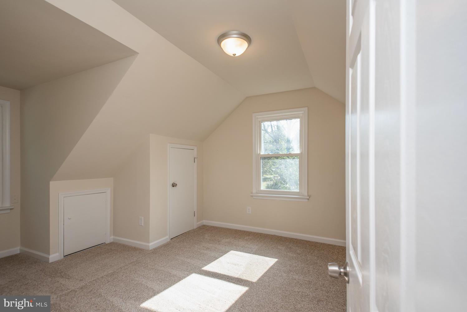 3116 Lewiston Road Bumpass, VA 23024 - Photo 18 of 27 an empty room with windows and closet
