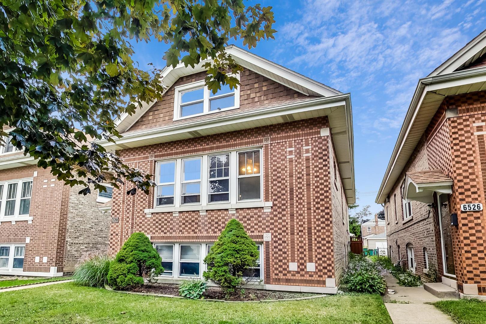6522 28th Street Berwyn, IL 60402 - Photo 3 of 45 front view of a house