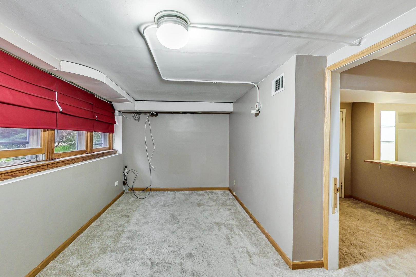 6522 28th Street Berwyn, IL 60402 - Photo 29 of 45 a view of a room with window