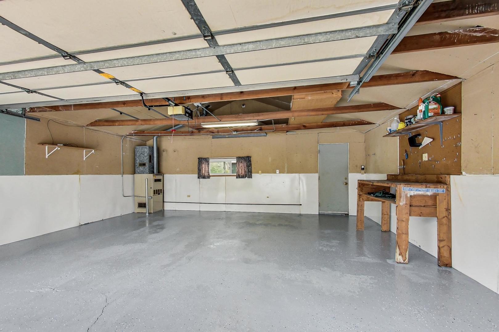 6522 28th Street Berwyn, IL 60402 - Photo 41 of 45 a view of a garage with table