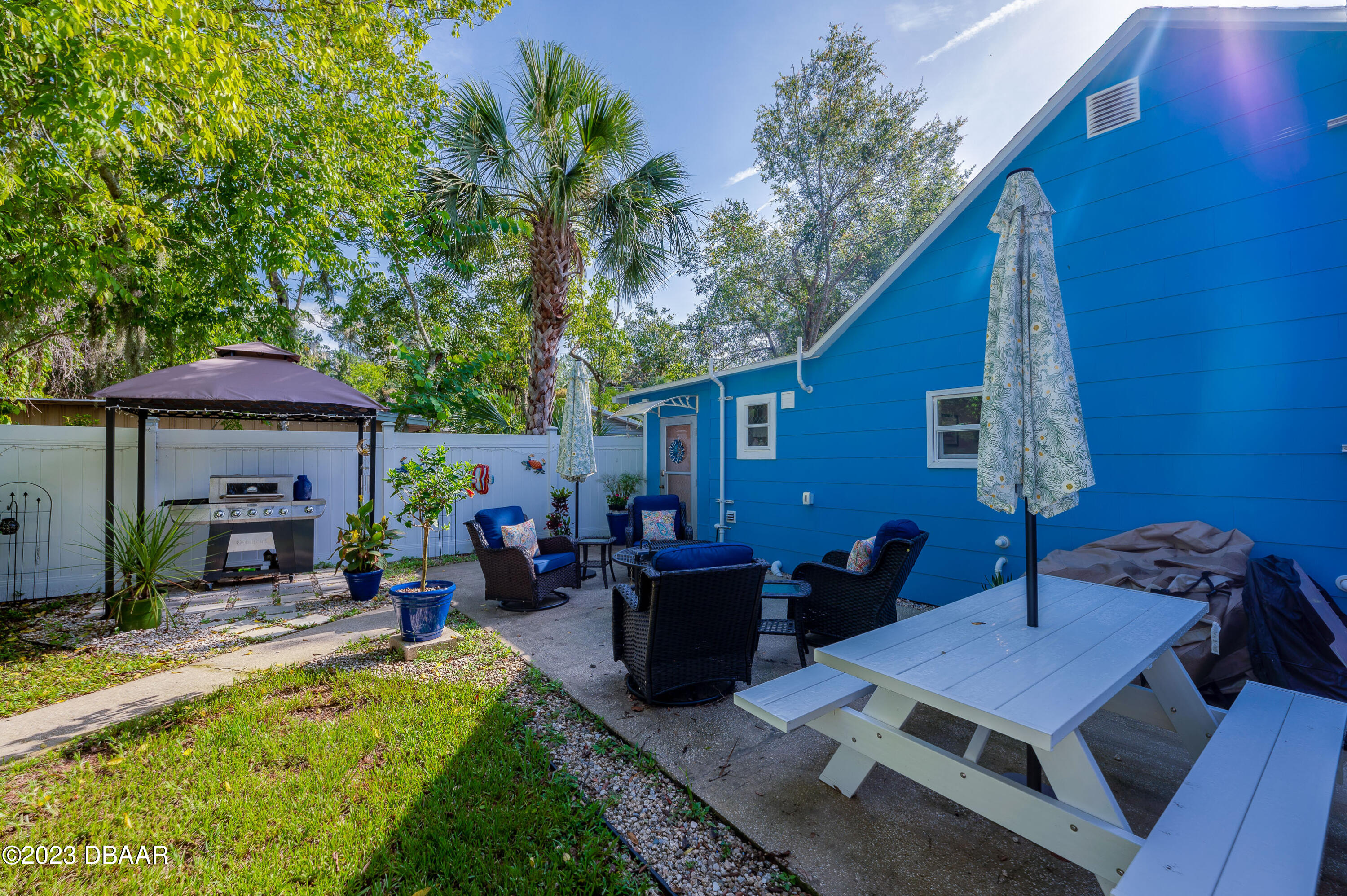 637 Ruth Street Port Orange, FL 32129 - Photo 21 of 33 Patio