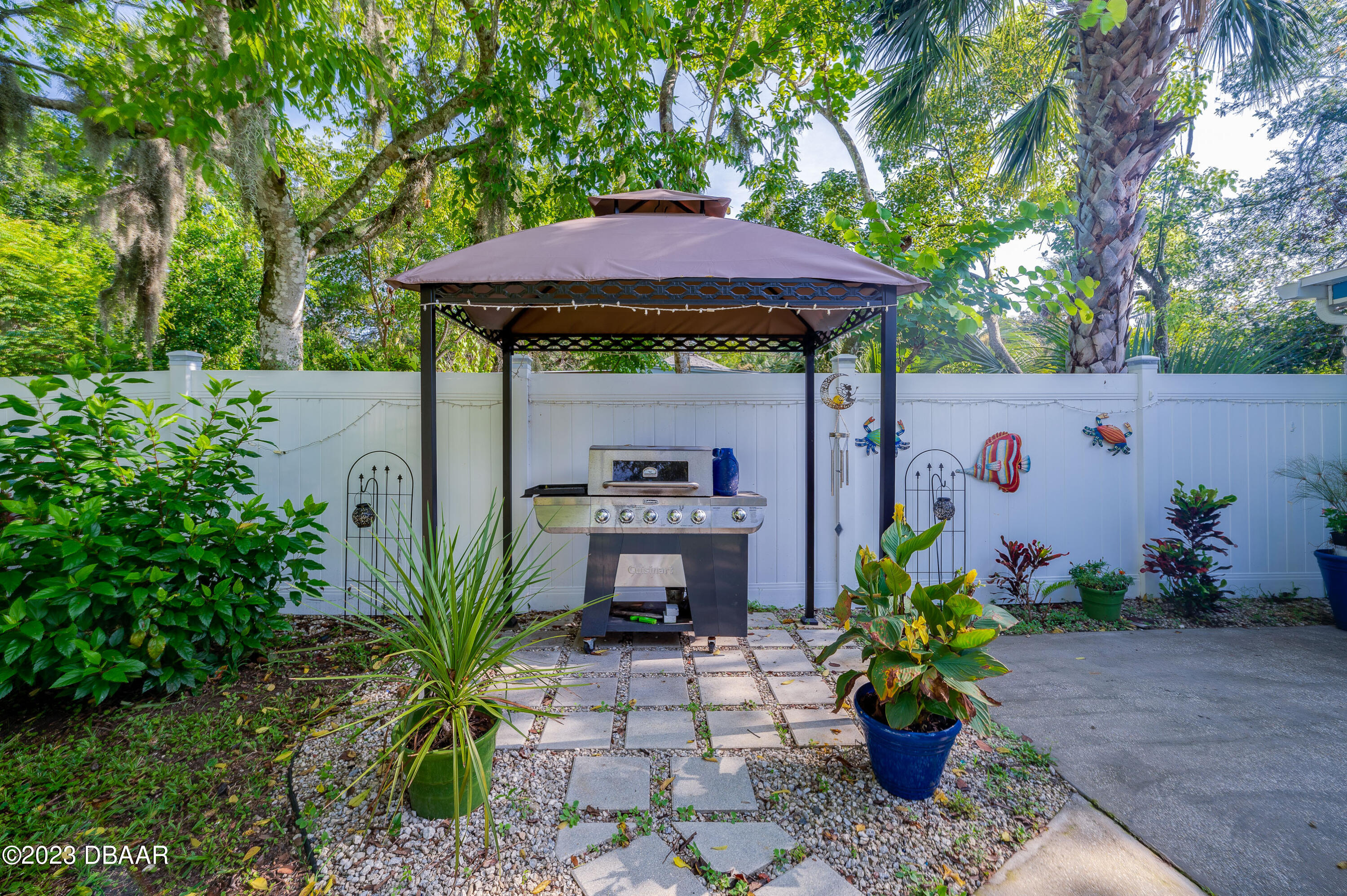 637 Ruth Street Port Orange, FL 32129 - Photo 22 of 33 Covered Grilling Area