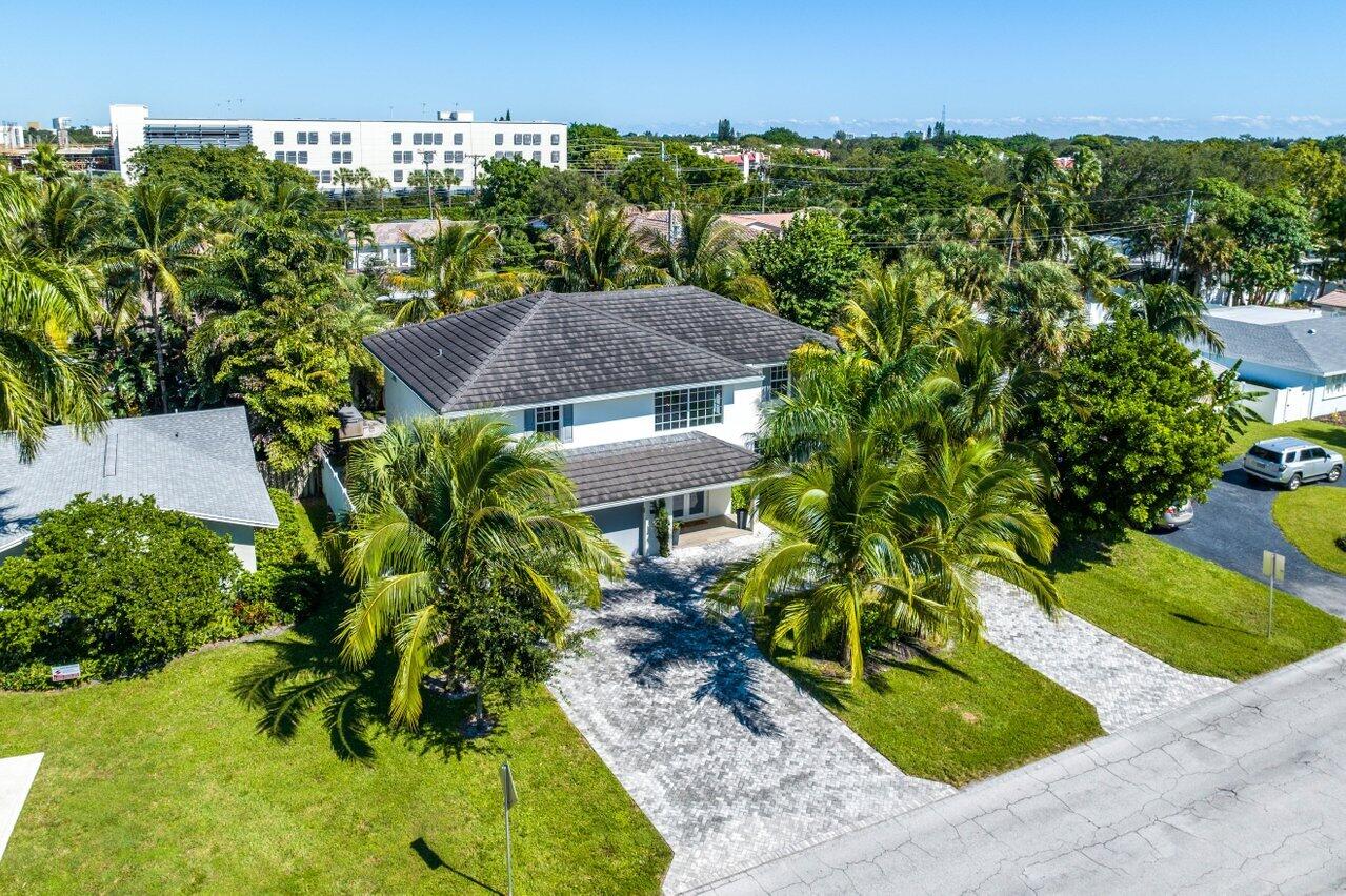 769 Northwest 7th Street Boca Raton, FL 33486 - Photo 1 of 27 040-769Northwest7thStreet-BocaRaton-FL-3