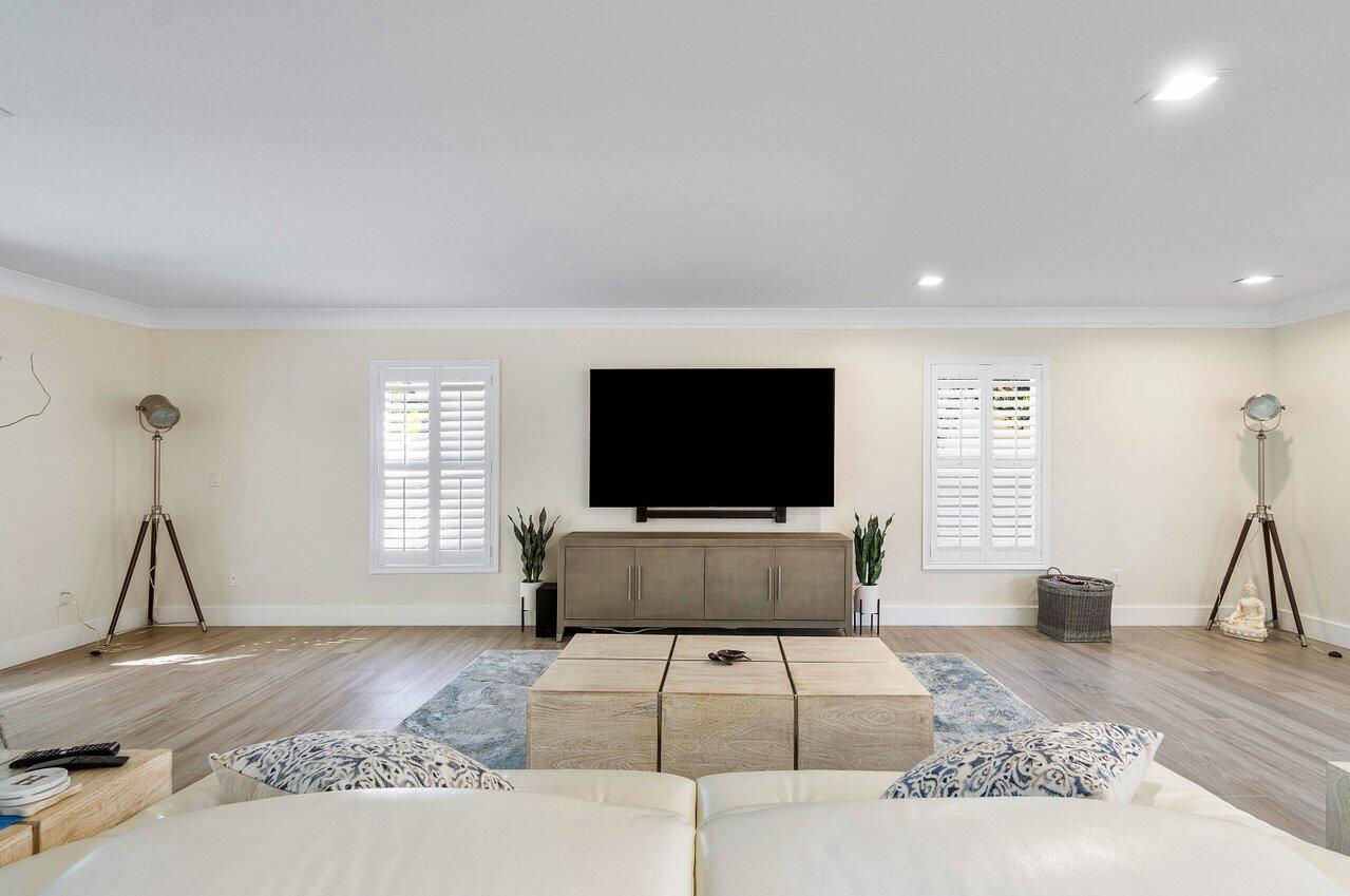 769 Northwest 7th Street Boca Raton, FL 33486 - Photo 11 of 27 010-769Northwest7thStreet-BocaRaton-FL-3