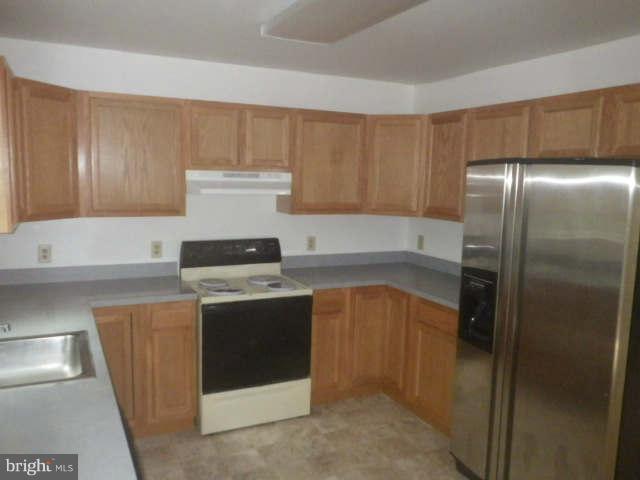 8111 Beverly Road Severn, MD 21144 - Photo 4 of 9 Kitchen
