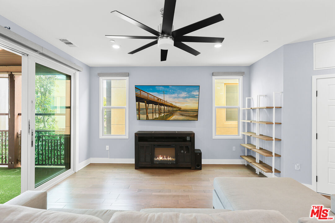 116 Catalyst Irvine, CA 92618 - Photo 20 of 75