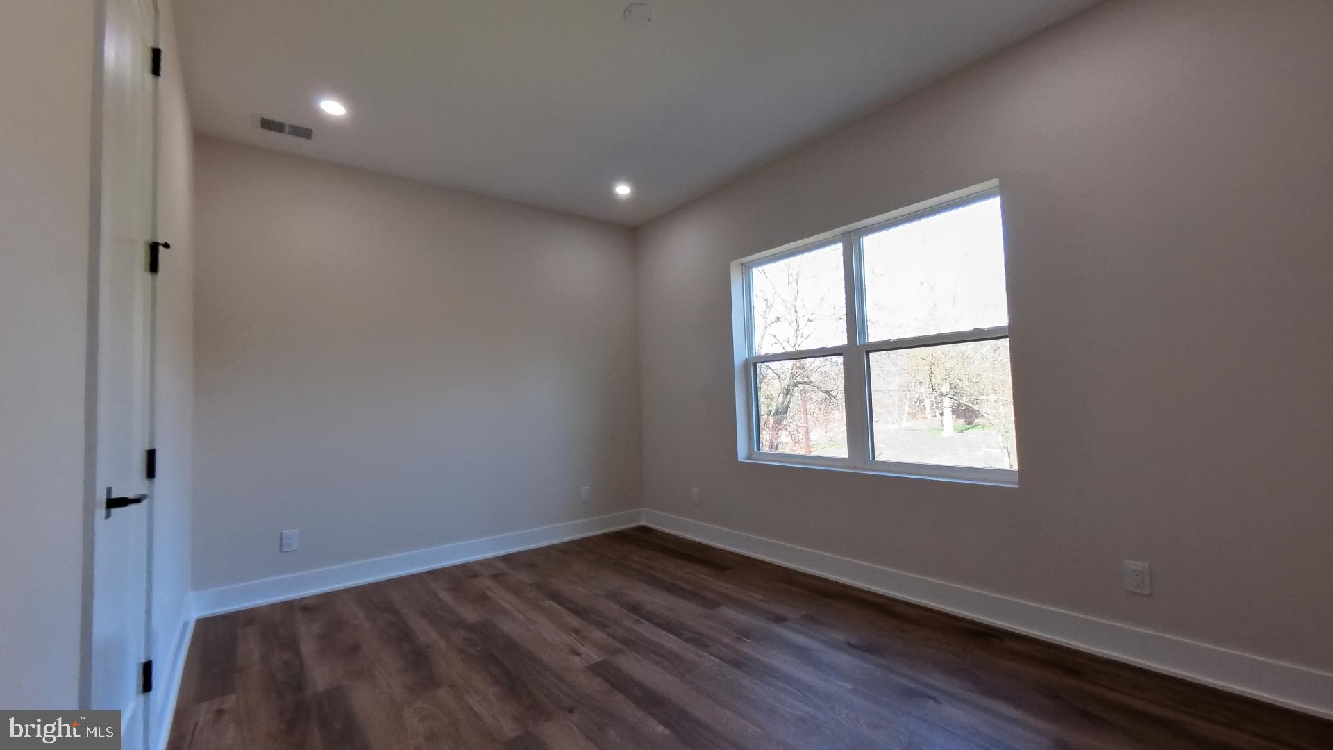 106 Maron Road Hatfield, PA 19440 - Photo 28 of 37 Bright and airy blank canvas room.
