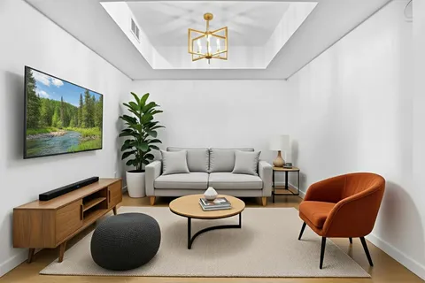 $999,000 | 550 Okeechobee Boulevard, Unit 623, West Palm Beach, FL 33401