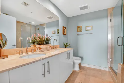 $999,000 | 550 Okeechobee Boulevard, Unit 623, West Palm Beach, FL 33401