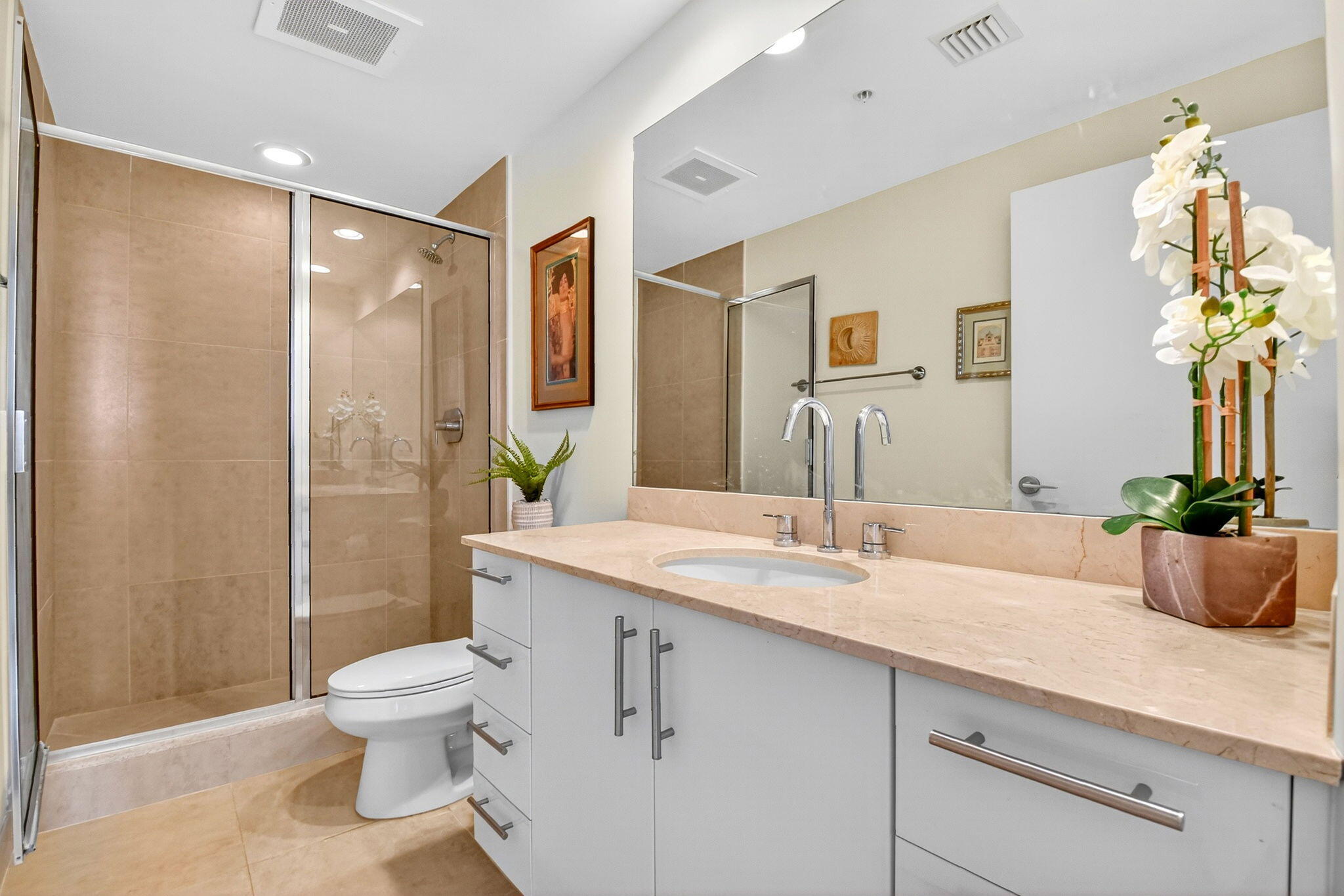 550 Okeechobee Boulevard, Unit 623 West Palm Beach, FL 33401 - Photo 32 of 121 36-web-or-mls-014_DSC_5907