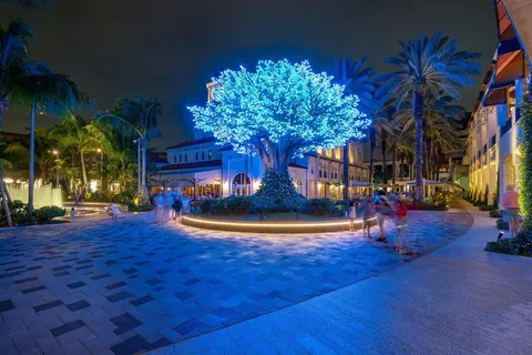 $999,000 | 550 Okeechobee Boulevard, Unit 623, West Palm Beach, FL 33401