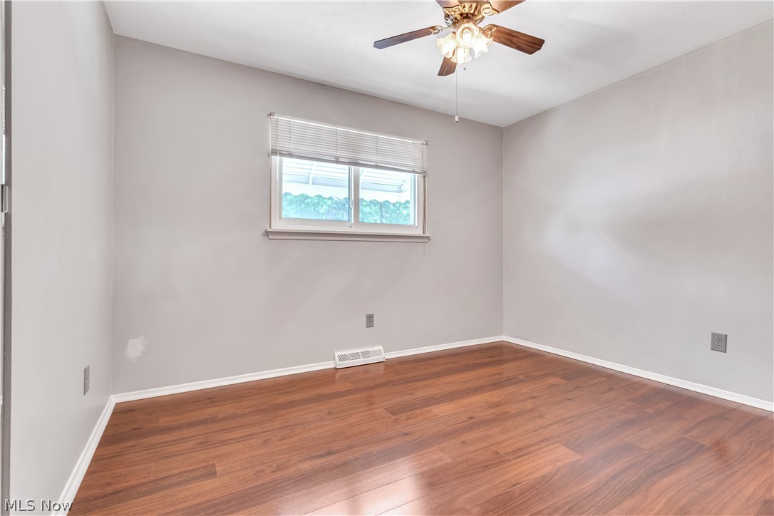 4885 Lear Nagle Road North Ridgeville, OH 44039 - Photo 12 of 15