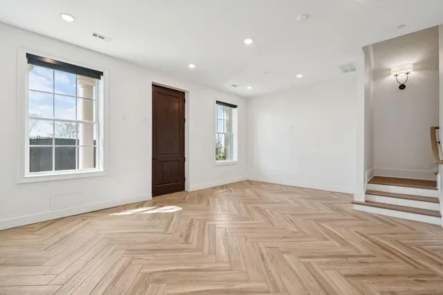 $23,000 | 364 Broad Street, Charleston, SC 29401