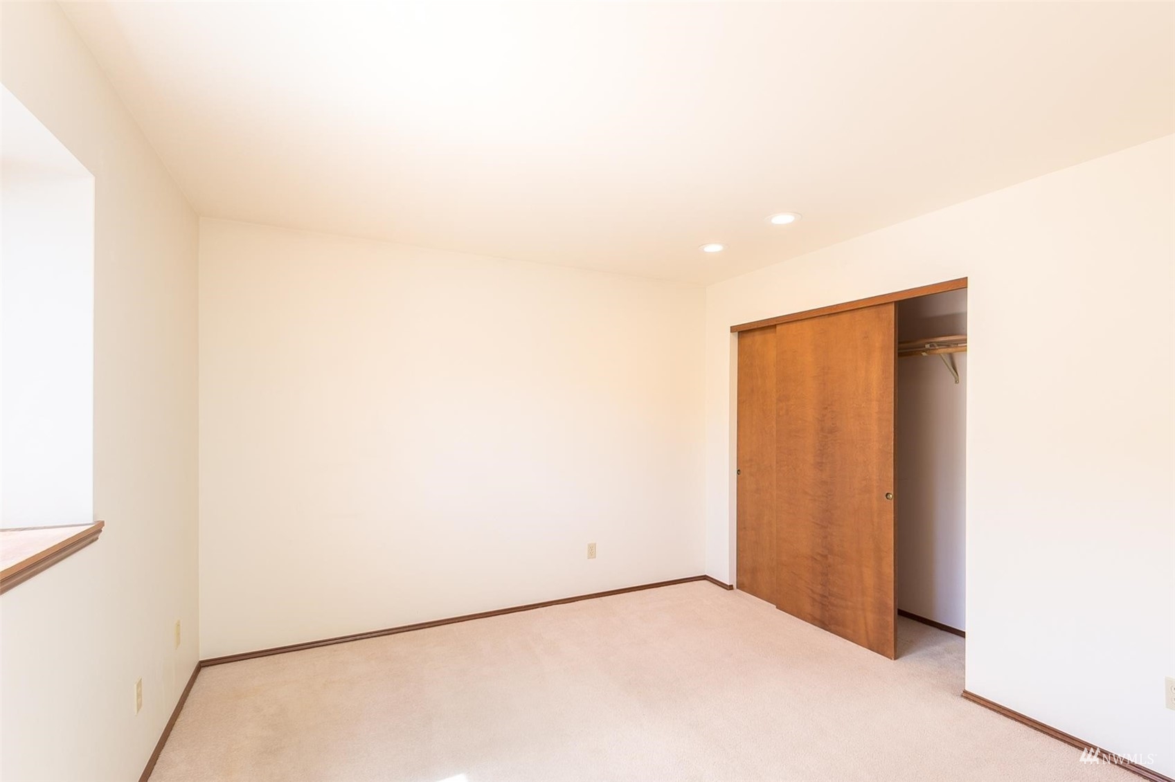 308 Eunice Street Sequim, WA 98382 - Photo 31 of 38 a view of an empty room