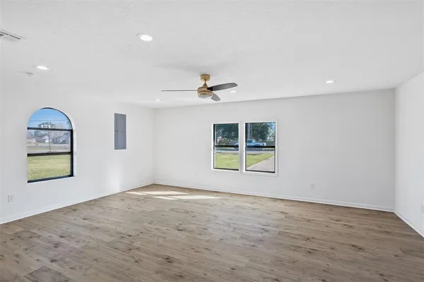 $3,500 | 1410 Erika Drive, Iowa, LA 70647