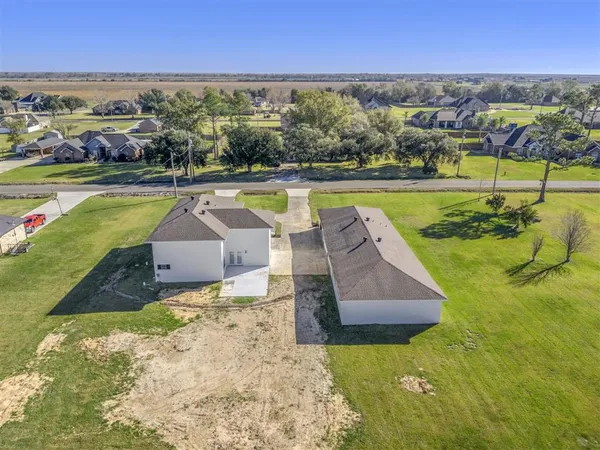 $3,500 | 1410 Erika Drive, Iowa, LA 70647