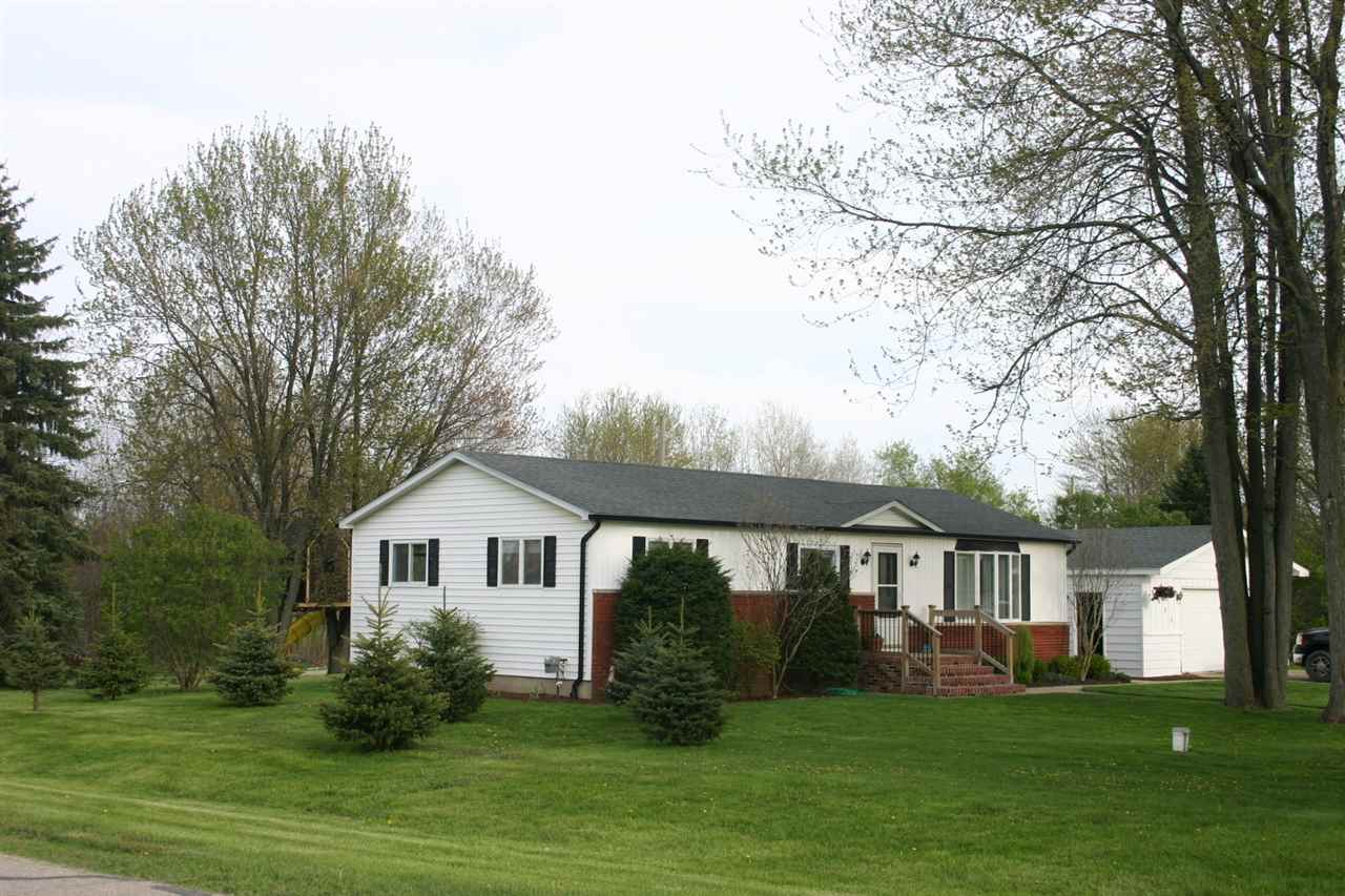4673 Kidder Road Almont, MI 48003 - Photo 2 of 35 31290261-1.JPG