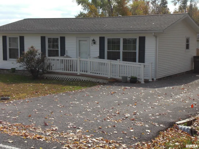 $87,000 | 1109 Marion Street, Carterville, IL 62918