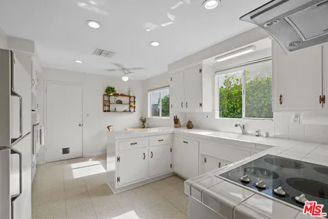 $890,000 | 6859 Langdon Avenue, Van Nuys, CA 91406