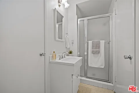 $890,000 | 6859 Langdon Avenue, Van Nuys, CA 91406