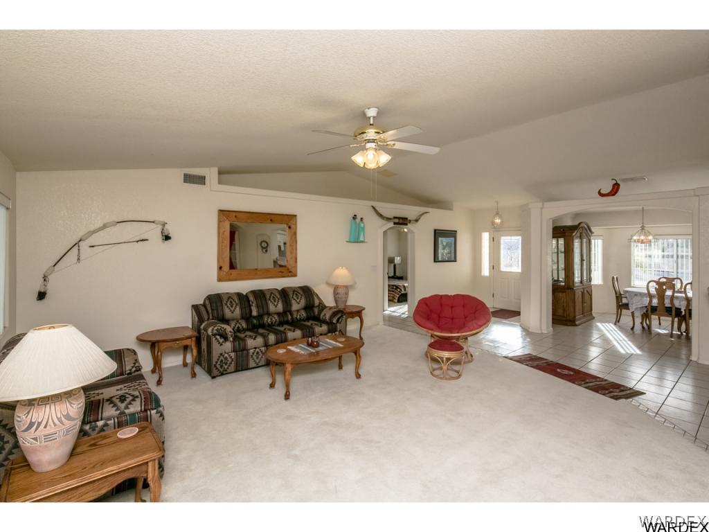 1925 Ranchito Drive Lake Havasu City, AZ 86404 - Photo 7 of 36