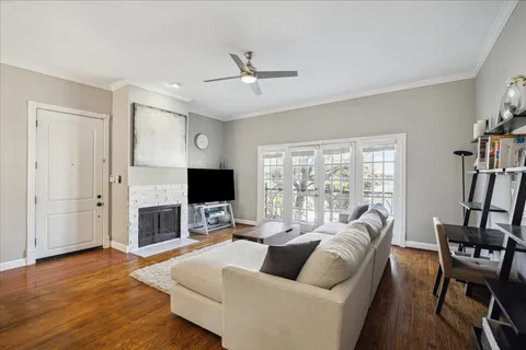 $649,000 | 2413 Kingston Street, Houston, TX 77019