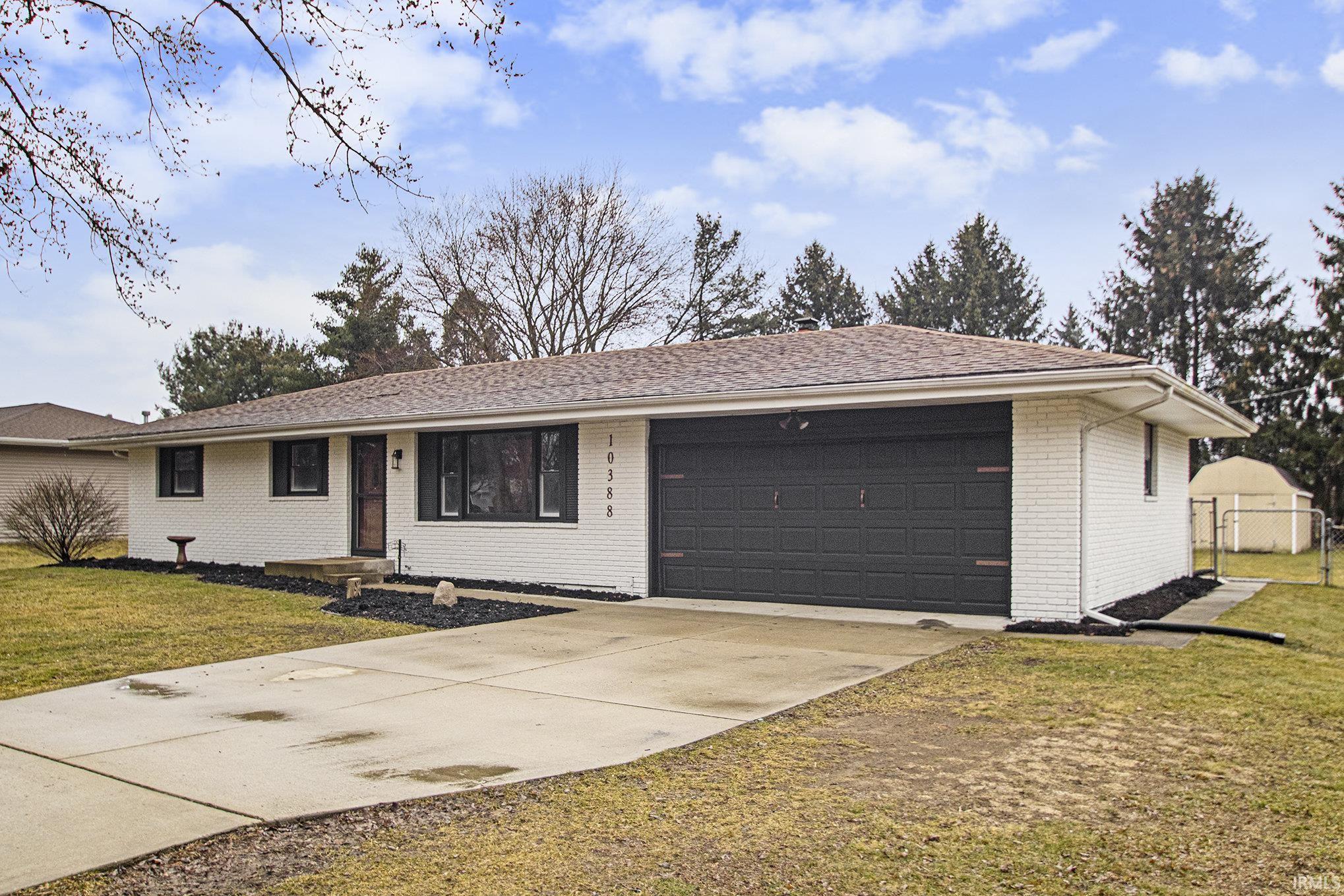 10388 Anderson Road Granger, IN 46530 - Photo 4 of 26 Gallery Image 4