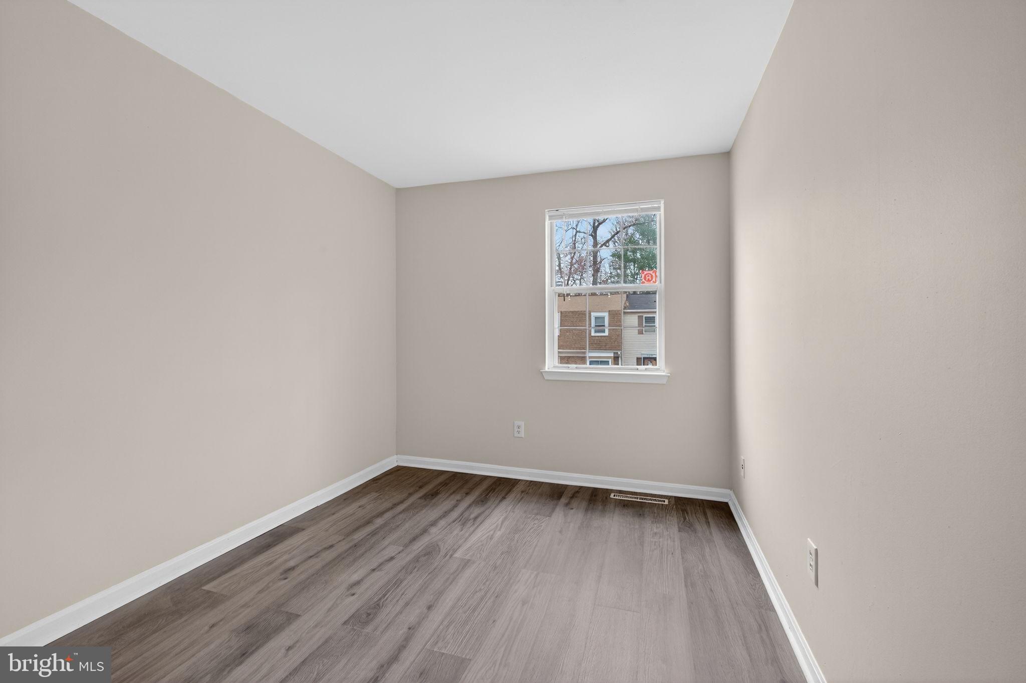 3362 Ryon Court Waldorf, MD 20601 - Photo 29 of 42 an empty room with a window