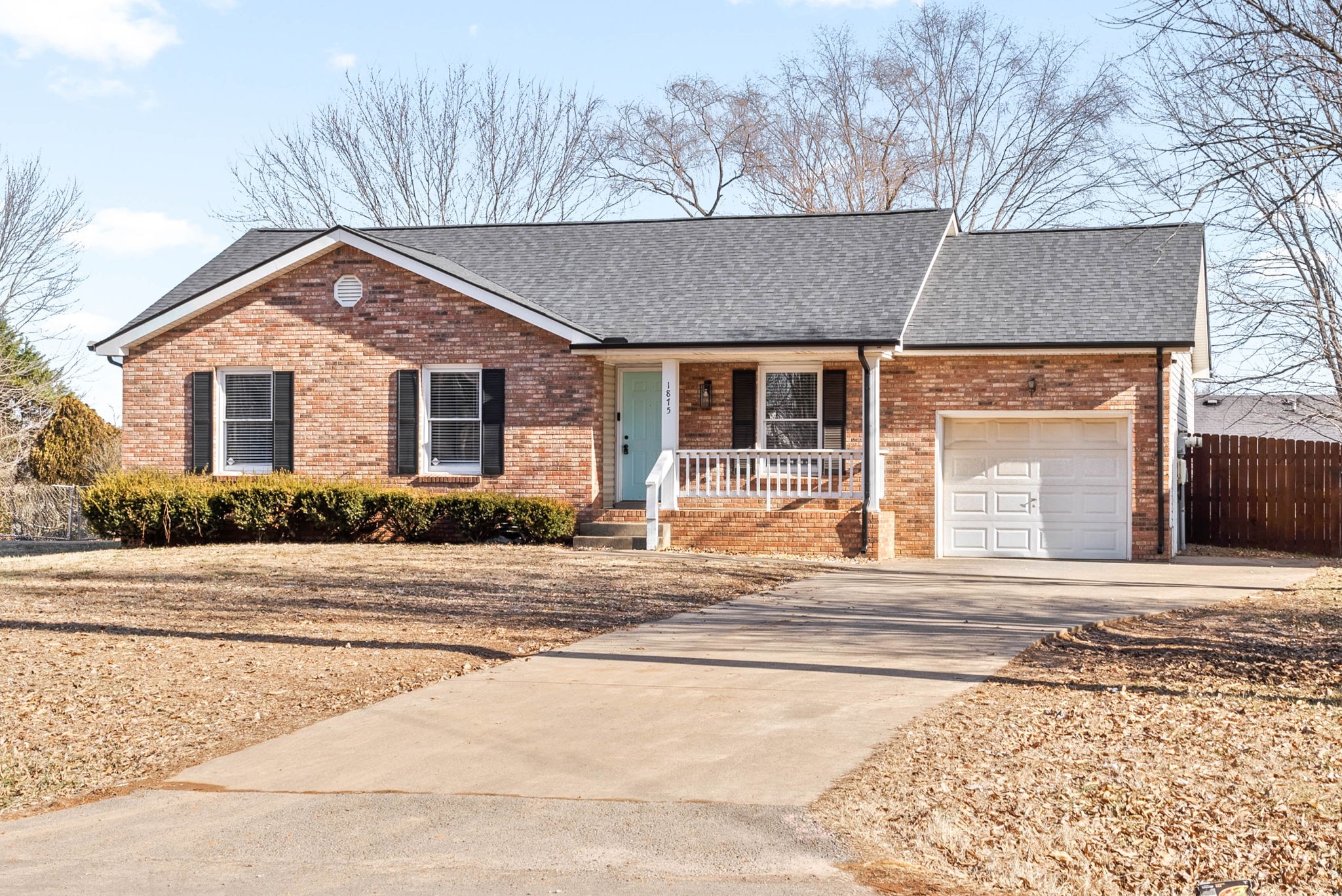 1875 Needmore Road Clarksville, TN 37042 - Photo 3 of 32