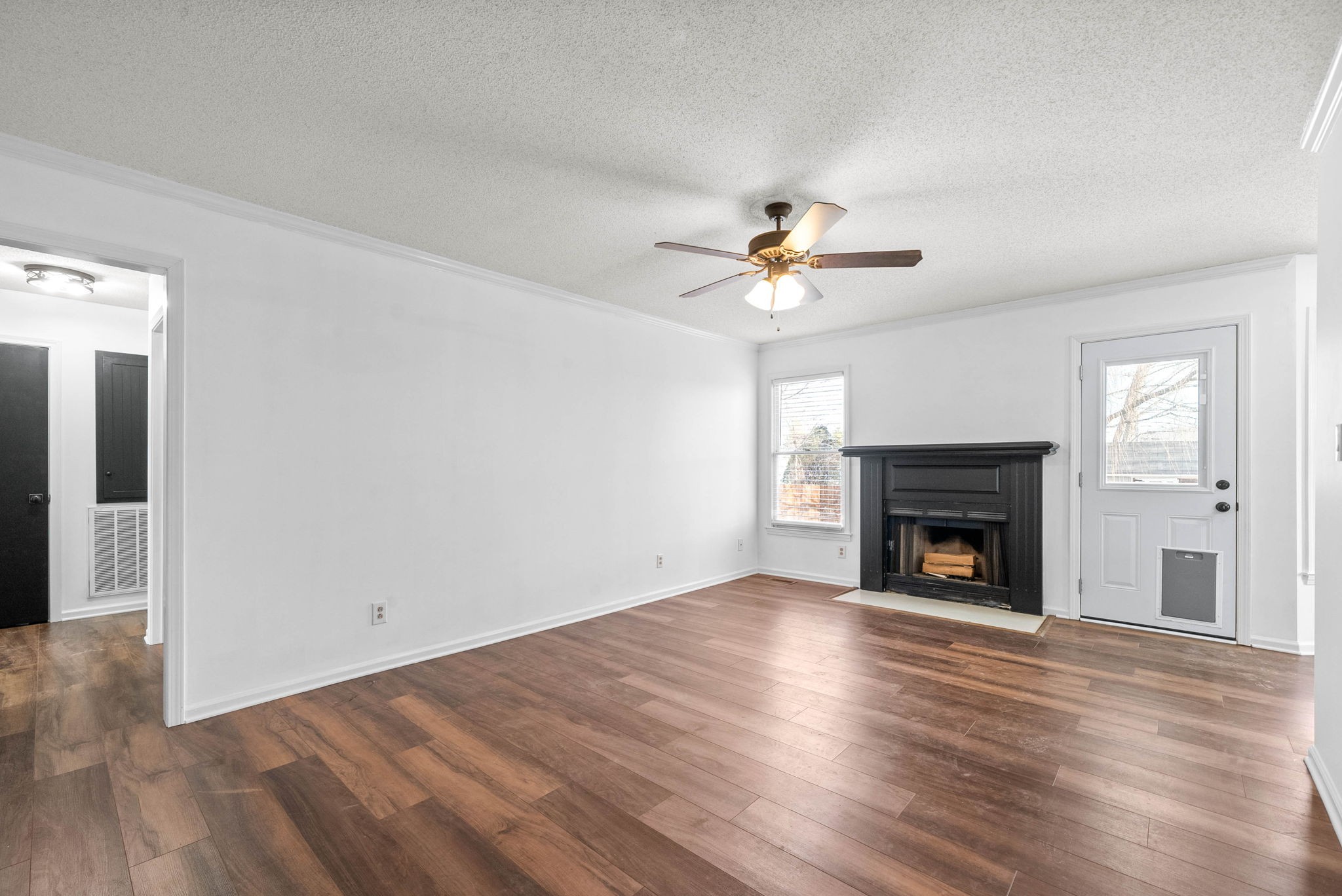 1875 Needmore Road Clarksville, TN 37042 - Photo 6 of 32