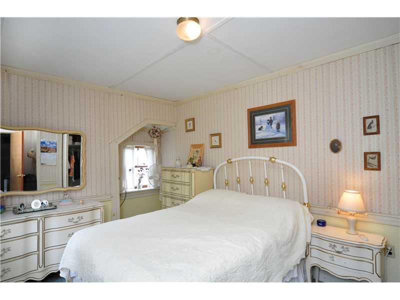 656 Frankfort Road Monaca, PA 15061 - Photo 13 of 22 Bedroom.