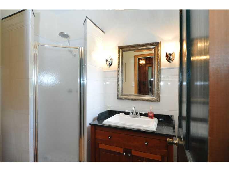 656 Frankfort Road Monaca, PA 15061 - Photo 16 of 22 Full Bath. One of Two Full Baths